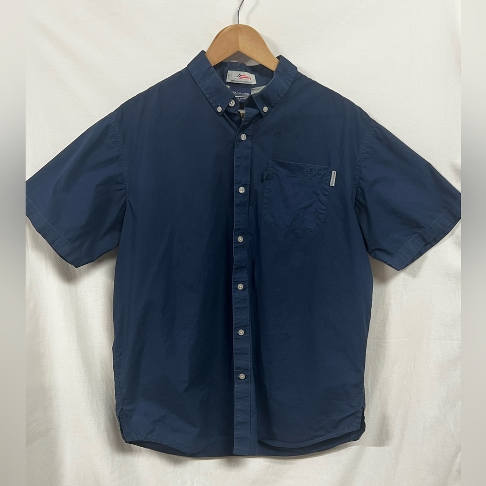 Columbia Men's Navy Casual Button Down Shirt
